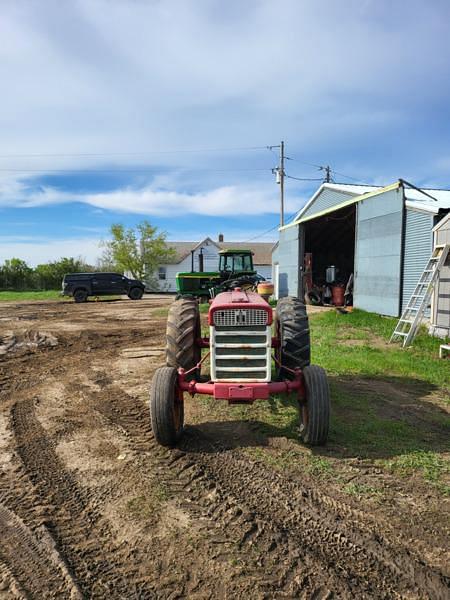 Image of International Harvester 460 equipment image 2