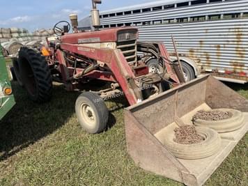 Main image International Harvester 460