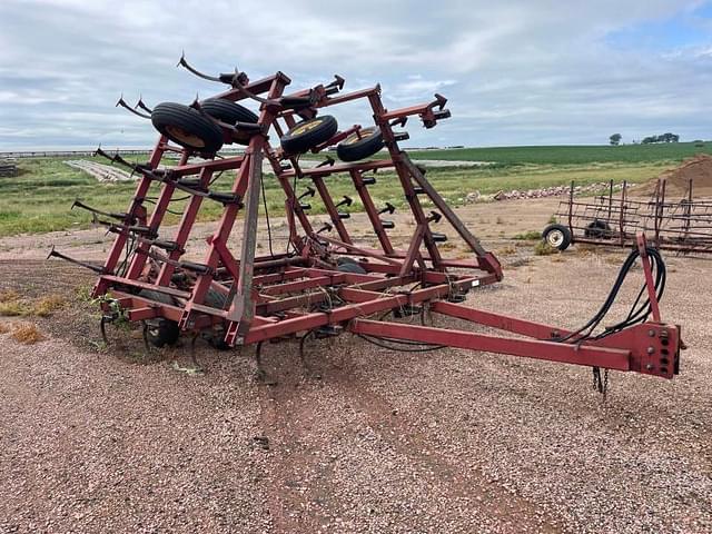Image of International Harvester 4600 equipment image 1