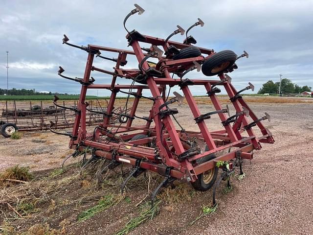 Image of International Harvester 4600 equipment image 2