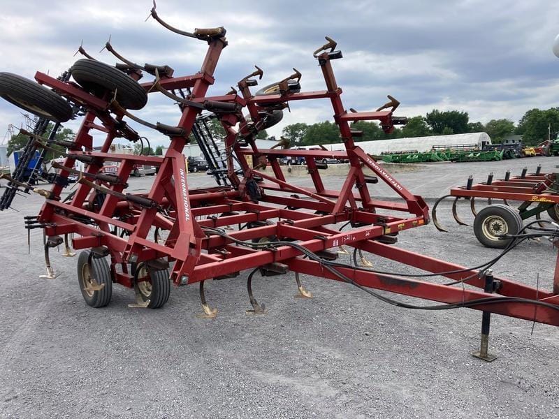 International Harvester 4600 Equipment Image0