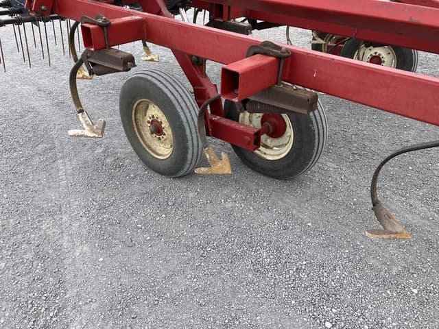 Image of International Harvester 4600 equipment image 3