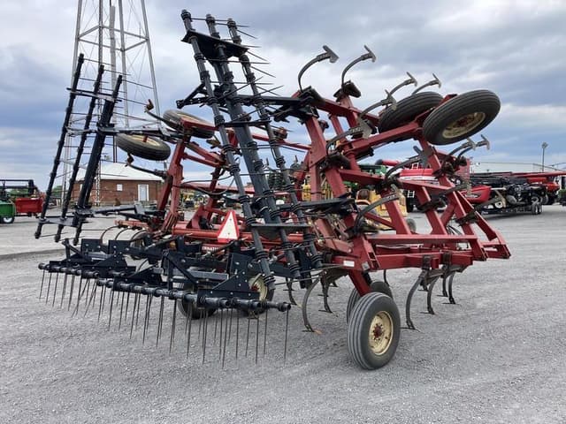 Image of International Harvester 4600 equipment image 4