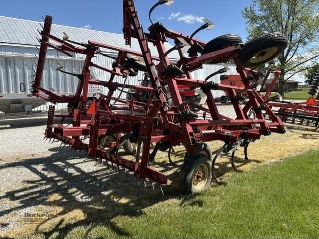Image of International Harvester 4600 equipment image 3