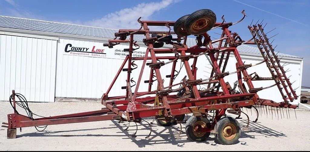 International Harvester 4600 Equipment Image0