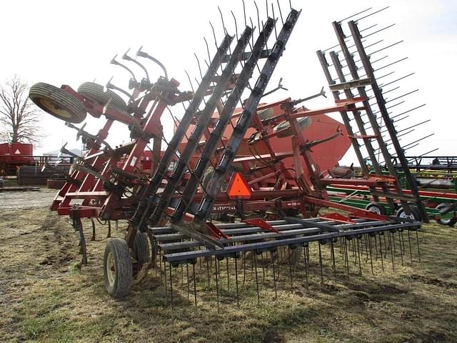 Image of International Harvester 4600 equipment image 3