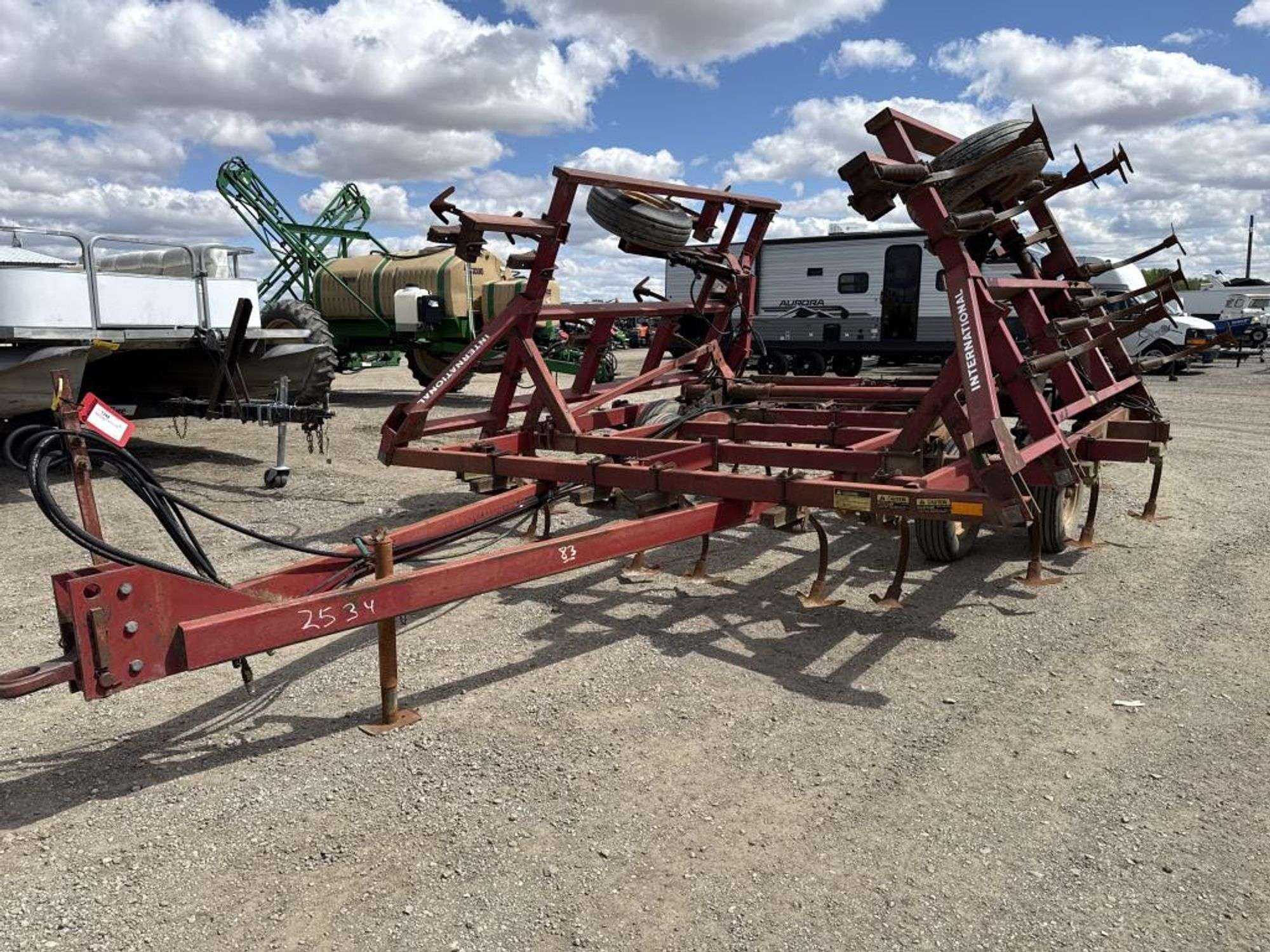 International Harvester 4600 Equipment Image0