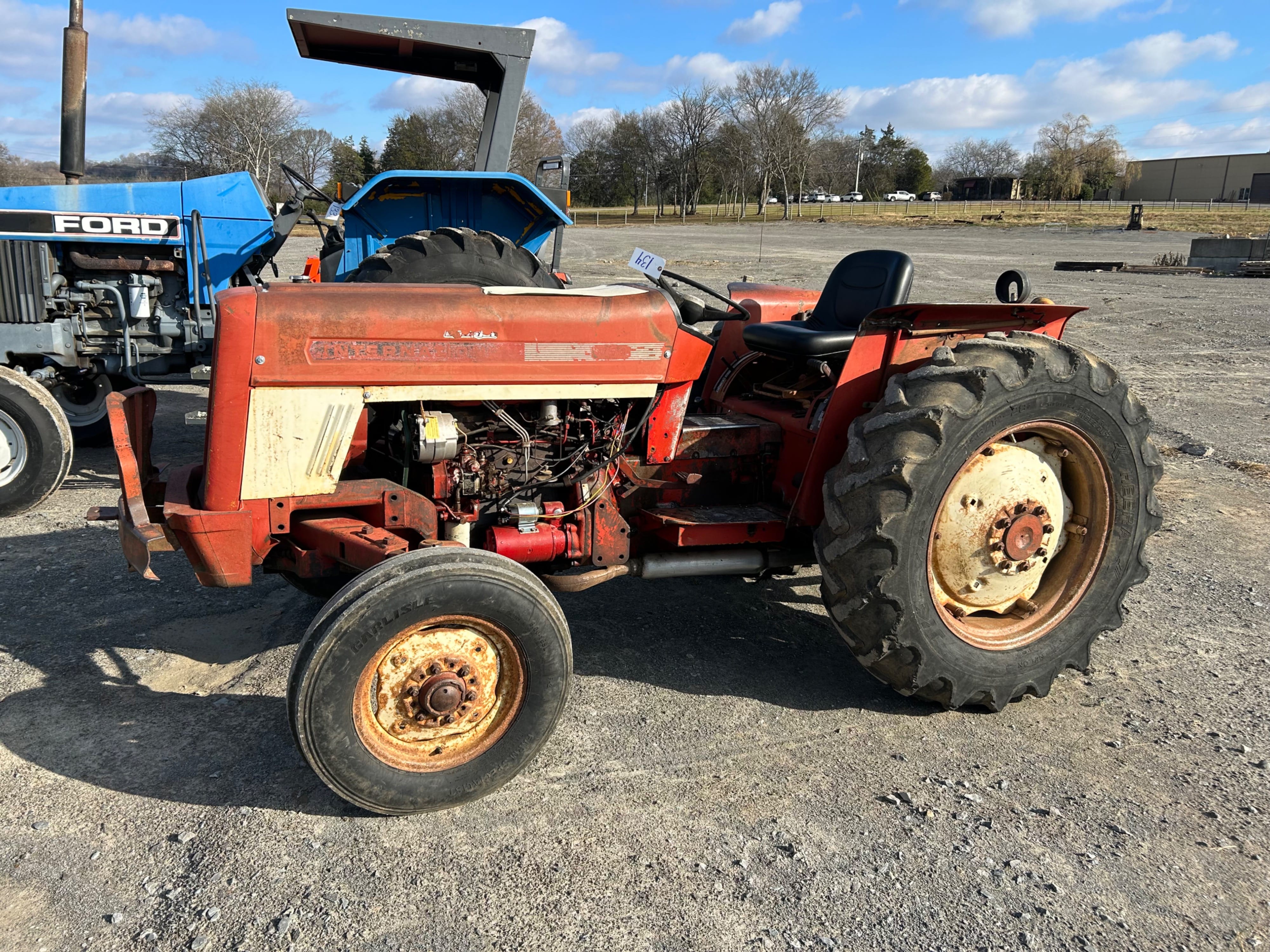 Main image International Harvester 464