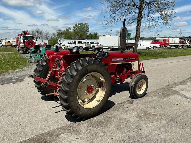 Image of International Harvester 464 equipment image 4