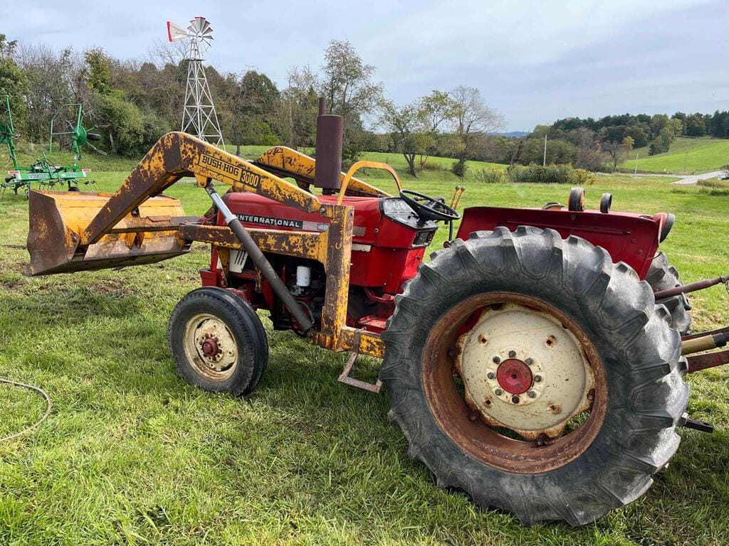 Main image International Harvester 464