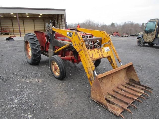 Image of International Harvester 464 equipment image 1