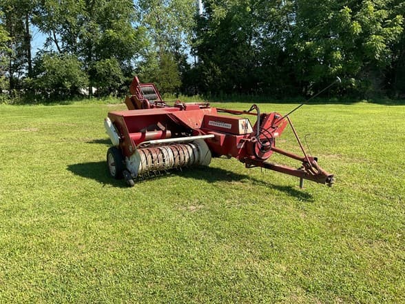 Image of International Harvester 47 equipment image 2