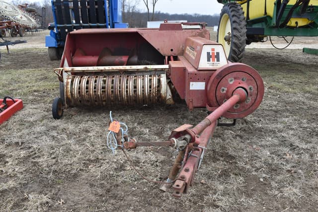 Image of International Harvester 47 equipment image 1