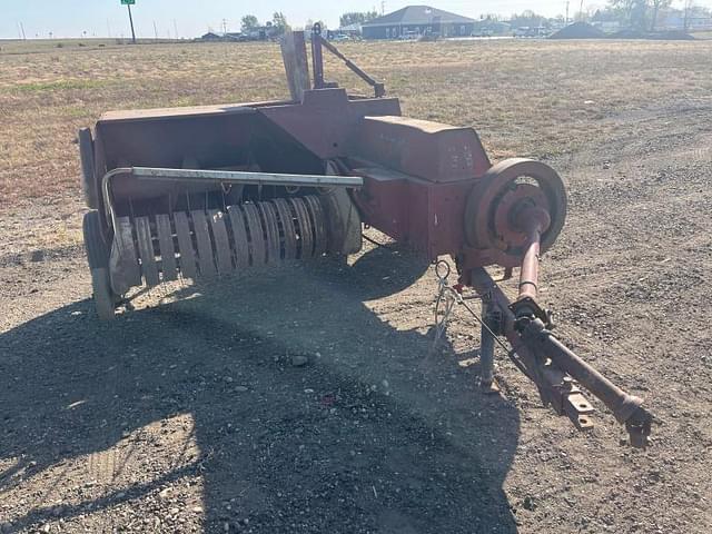 Image of International Harvester 47 equipment image 2