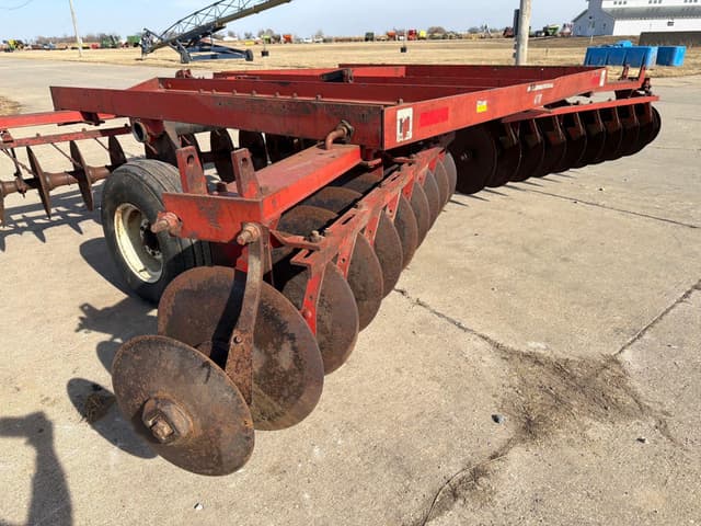 Image of International Harvester 470 equipment image 4