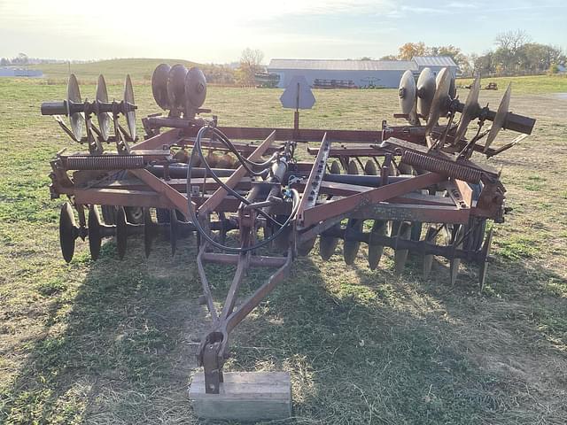 Image of International Harvester 470 equipment image 3