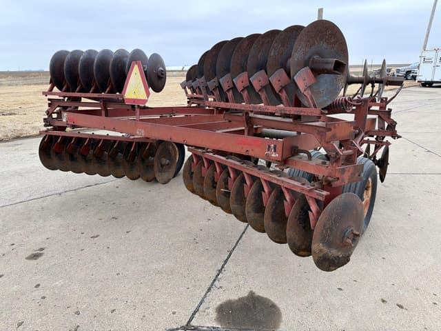 Image of International Harvester 470 equipment image 3