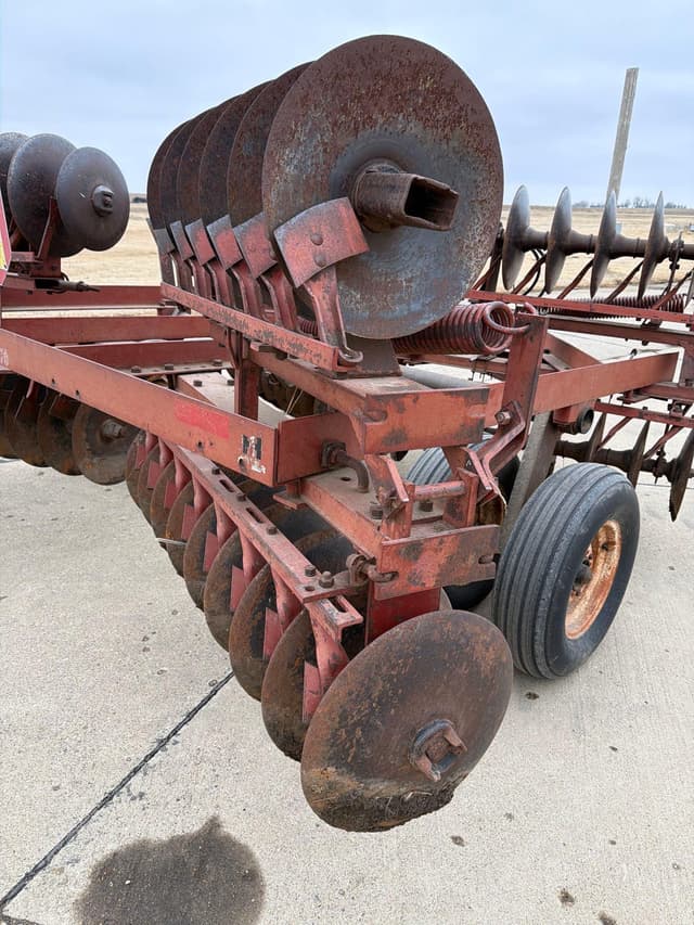 Image of International Harvester 470 equipment image 4