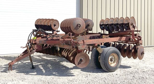 Image of International Harvester 470 equipment image 1