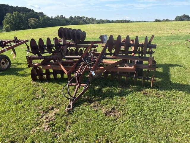Image of International Harvester 470 equipment image 1