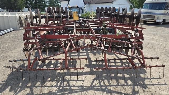 Image of International Harvester 470 equipment image 4