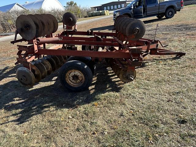 Image of International Harvester 470 equipment image 3