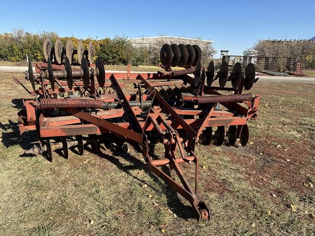 Image of International Harvester 470 equipment image 1