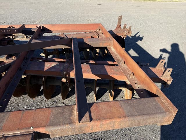 Image of International Harvester 470 equipment image 2