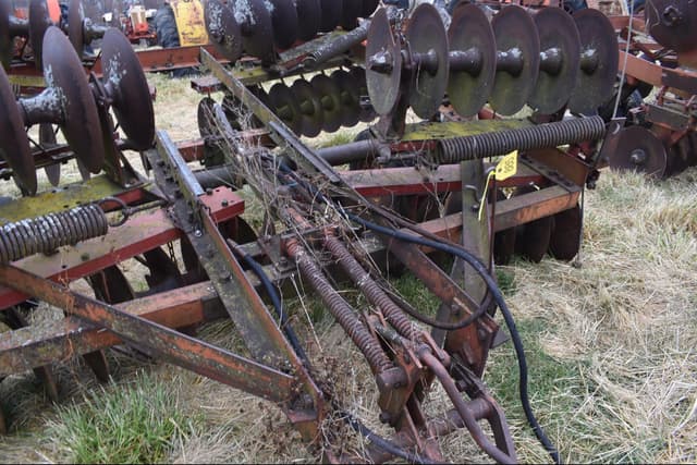 Image of International Harvester 470 equipment image 4