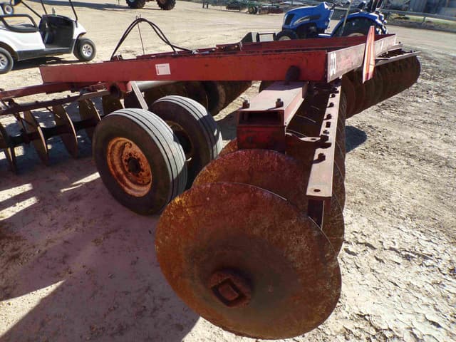 Image of International Harvester 470 equipment image 3