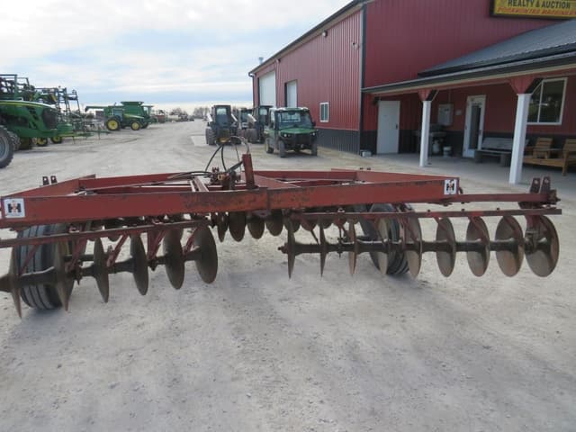 Image of International Harvester 470 equipment image 4