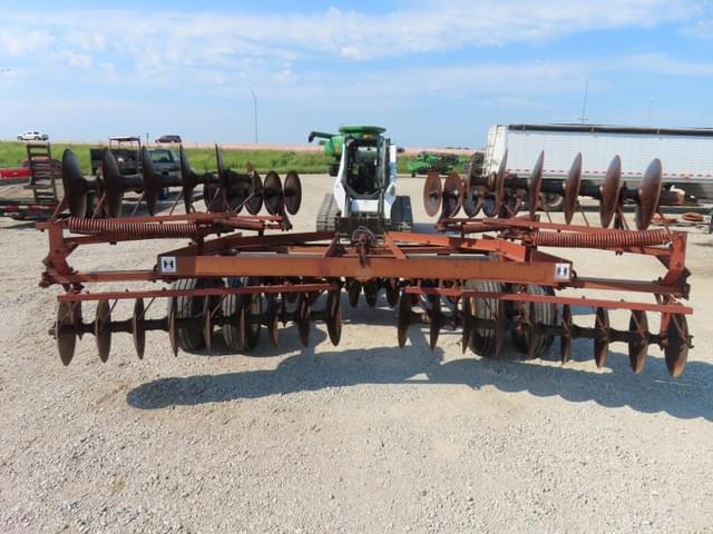 Image of International Harvester 470 equipment image 4