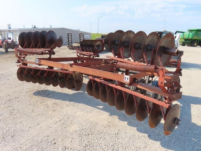 Image of International Harvester 470 equipment image 3
