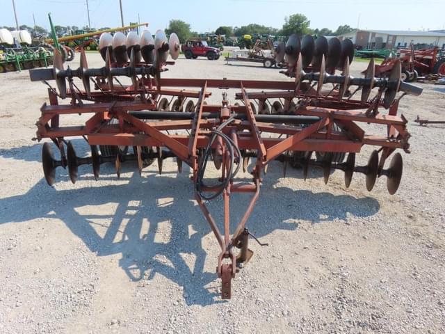 Image of International Harvester 470 equipment image 1