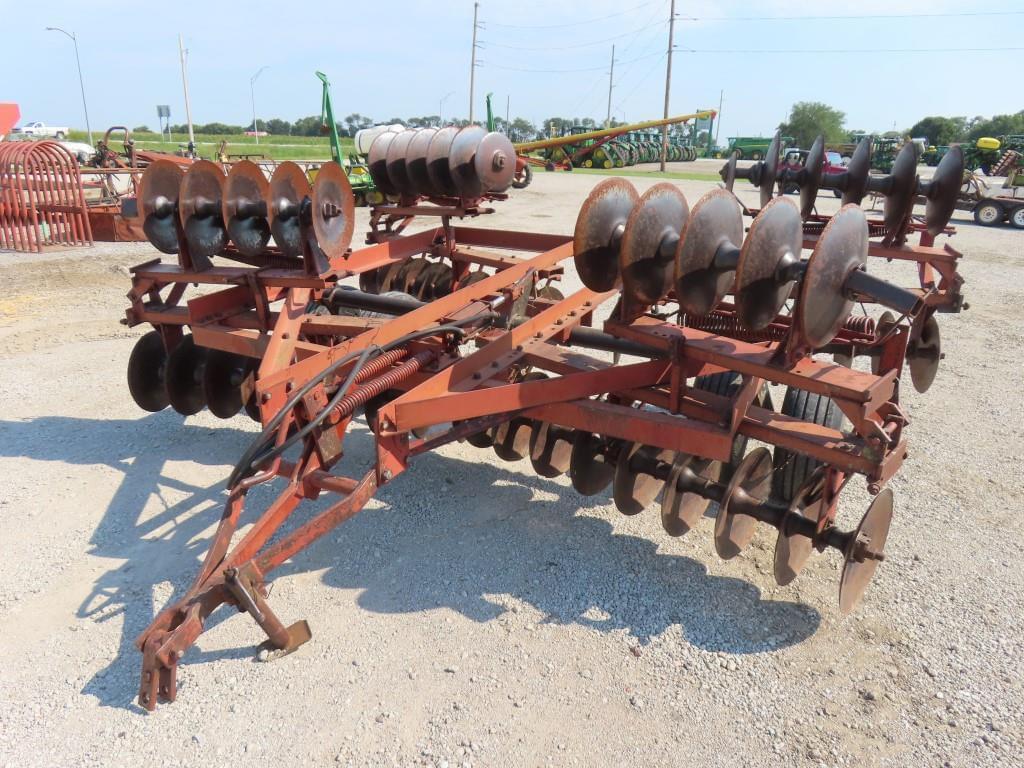 Image of International Harvester 470 Primary image