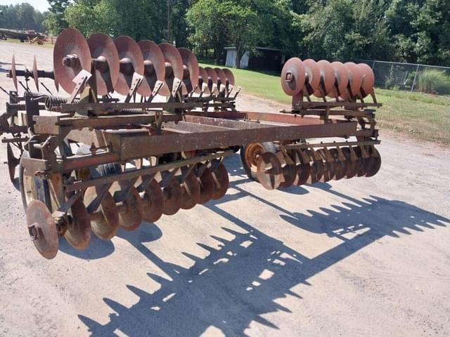 Image of International Harvester 470 equipment image 4
