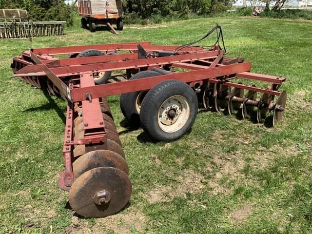 Image of International Harvester 470 equipment image 4