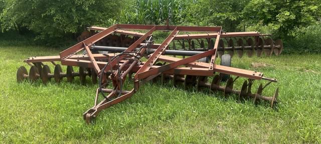 Image of International Harvester 470 equipment image 2