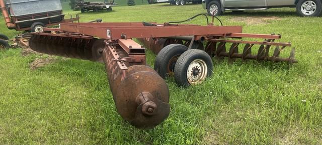 Image of International Harvester 470 equipment image 4
