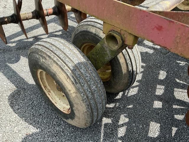 Image of International Harvester 470 equipment image 3