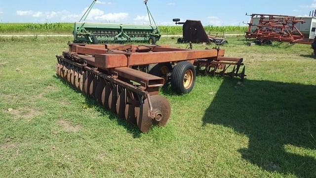 Image of International Harvester 470 equipment image 3