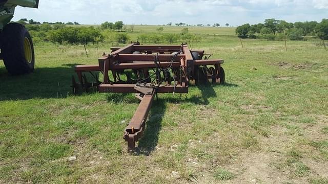 Image of International Harvester 470 equipment image 1