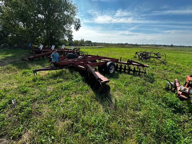 Image of International Harvester 470 equipment image 1
