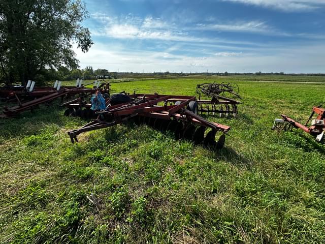 Image of International Harvester 470 equipment image 2