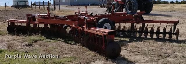 Image of International Harvester 470 equipment image 4