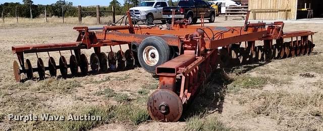 Image of International Harvester 470 equipment image 3