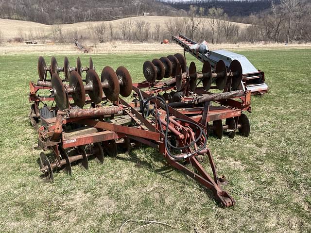 Image of International Harvester 470 equipment image 1