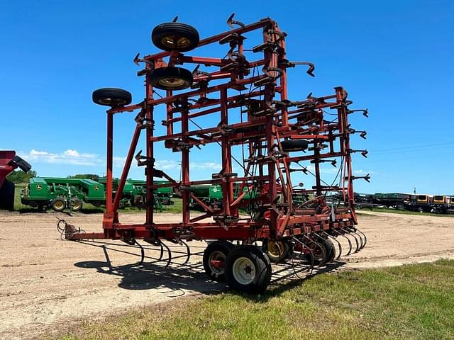 Image of International Harvester 4700 equipment image 3