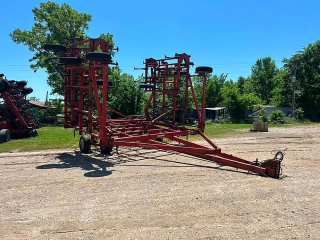 Image of International Harvester 4700 equipment image 1