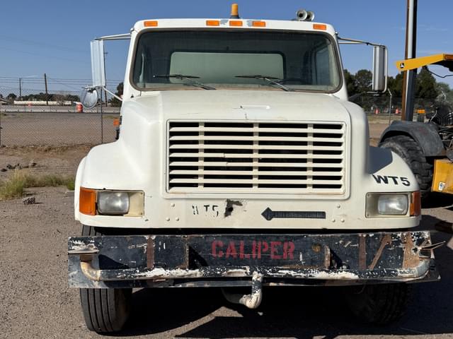 Image of International Navistar 4700 equipment image 2